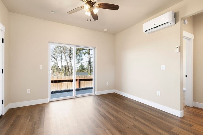 6377 Oak Way Unidad B