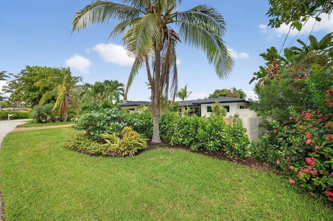 Photo - 1981 Coral Gardens Dr