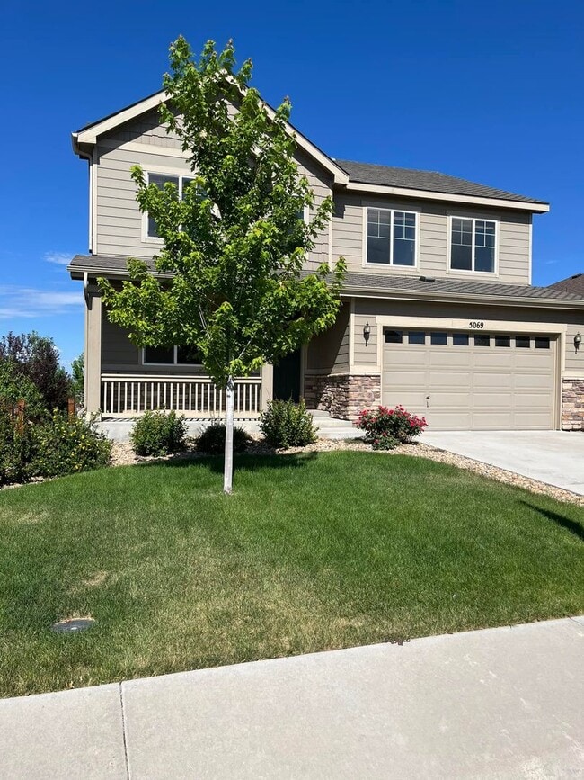 Building Photo - Beautiful 5 bedroom home in highly desirable Copperleaf Neighborhood! Fenced in Yard!