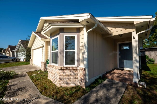 Photo - 2080 Tanager Dr