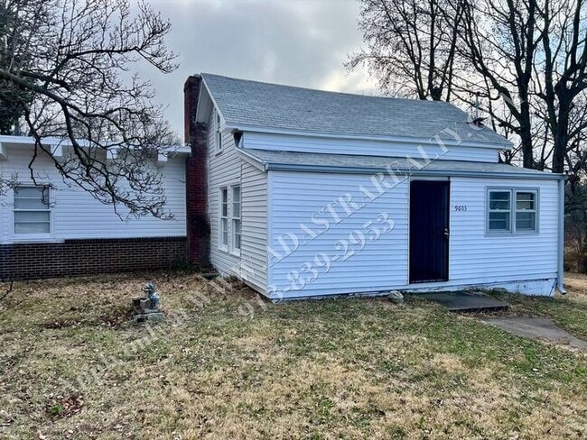 Building Photo - Updated 3 bed 2 bath home in Independence-Coming SOON!!