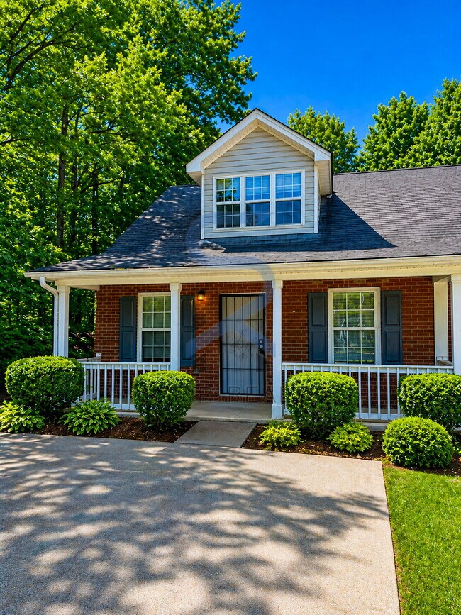 Building Photo - Charming 3-Bedroom Haven with 2 Full Baths in Atlanta – 1227 Sq Ft of Comfort!
