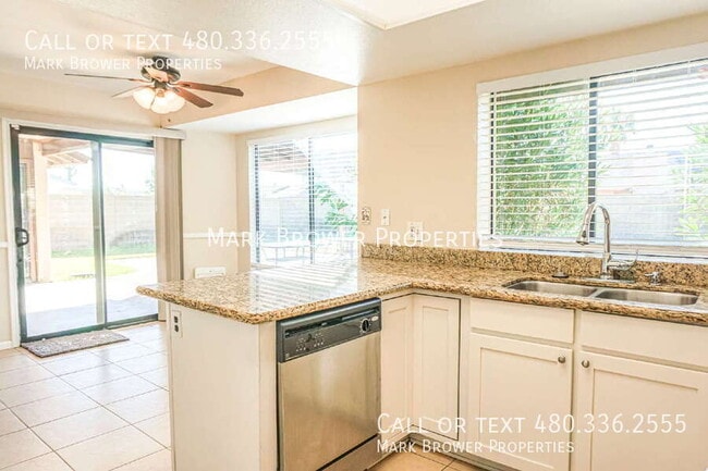 Photo - 909 W Bell De Mar Dr