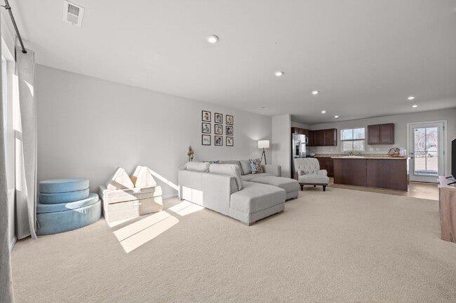 Photo - 160 Day Song Ct