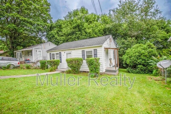 Photo - 3821 Selma Ave