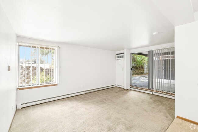 2BR, 1BA - 997SF - Living Room