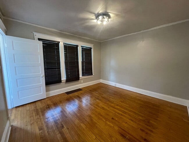 Photo - 2524 N Weil St Unit 2524 N Weil St Lower