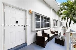 Building Photo - 9745 E Bay Harbor Dr Unit 26