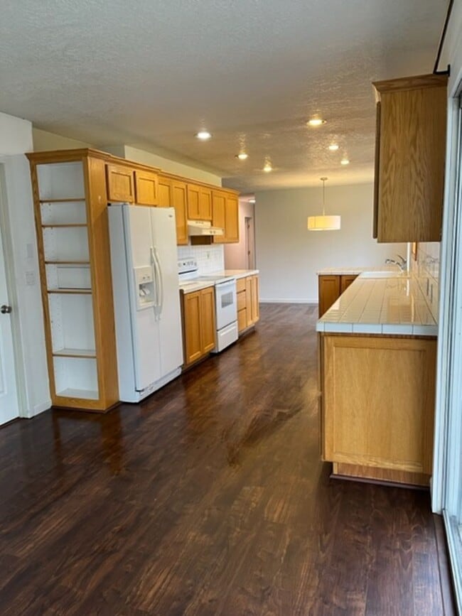 Photo - Coming Soon! 3 Bedroom 2 Bath McMinnville OR