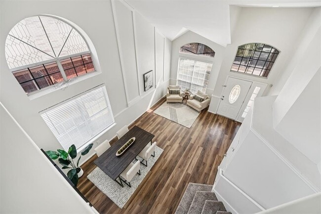 Photo - 1110 Blue Fox Dr