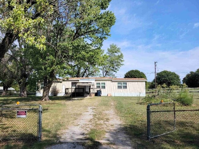 Building Photo - 7969 S 67th W Ave Rental