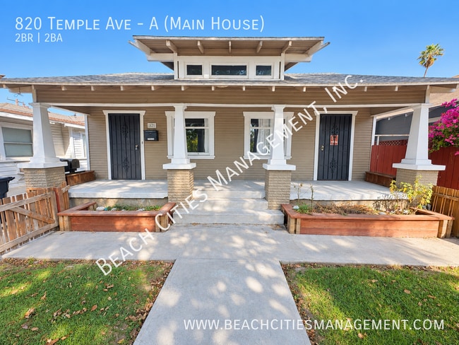 820 Temple Ave Unidad A (Main House)