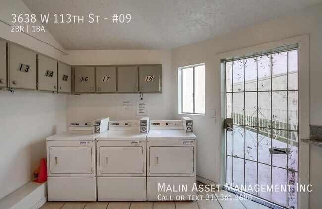 3638 W 113th St