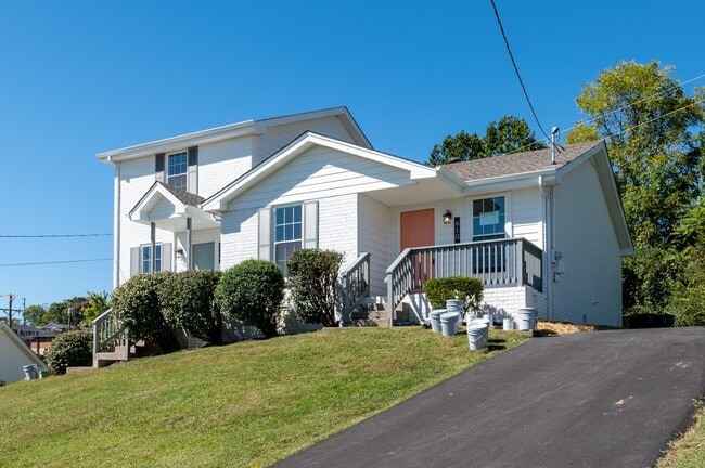 Building Photo - 2326 Brittany Dr