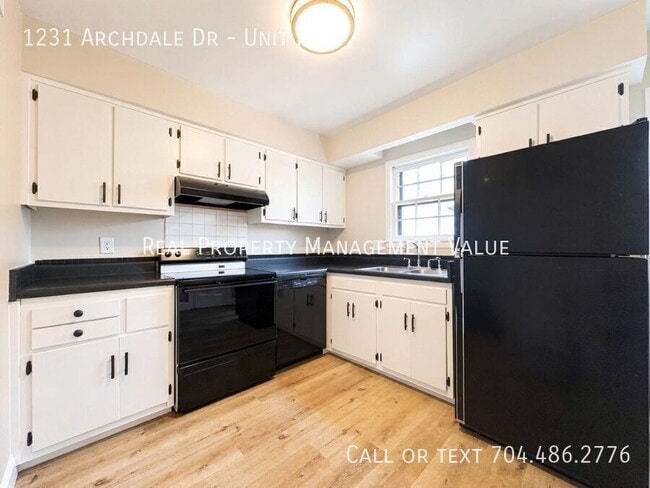 Photo - 1231 Archdale Dr