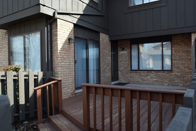 Building Photo - Updated 2-Bedroom Condo with Finished Basement, Garage, Pool, Tennis, Clubhouse