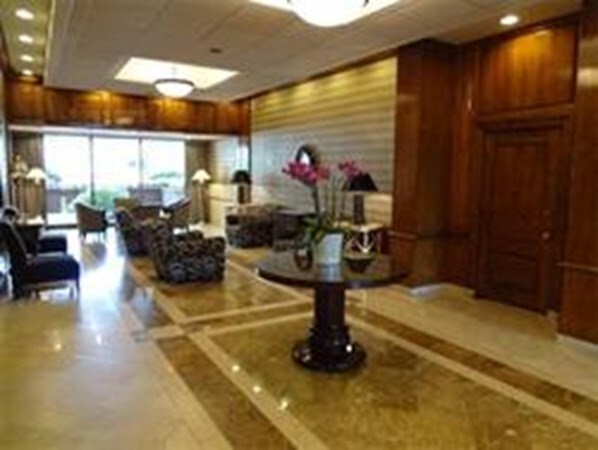 Photo - 9 Hawthorne Pl Condo Unit 5A