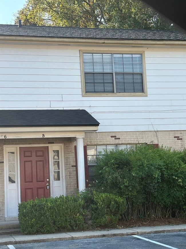 Building Photo - 2606 Old Bainbridge Rd Rental