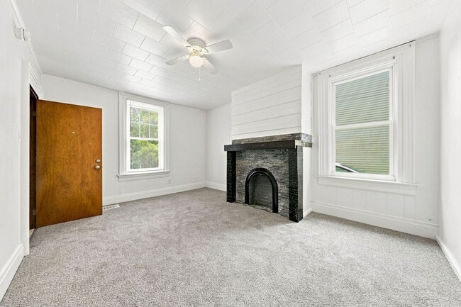 Photo - 319 Agnew Rd Unit 319 Agnew Road 319A (Bottom)