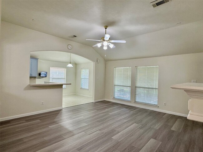 Photo - 15102 Millers Run Ln