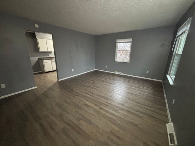 Photo - 1226-1228 S Creek Unit 1228