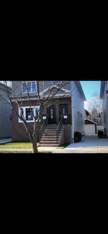 Building Photo - 205 3rd St Rental