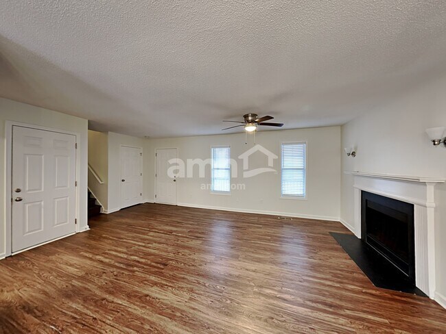 Photo - 101 Brentwood Ct
