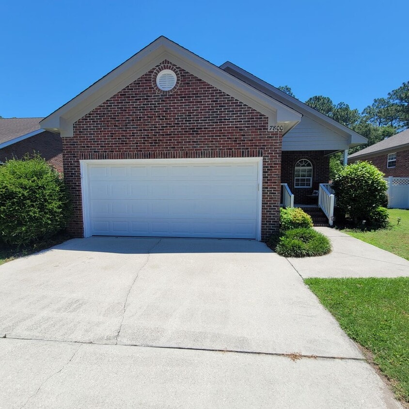 Welcome to this beautiful 3 bedroom, 2 bat... - Welcome to this beautiful 3 bedroom, 2 bat...