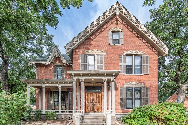 Alonzo Palmer House - Alonzo Palmer House