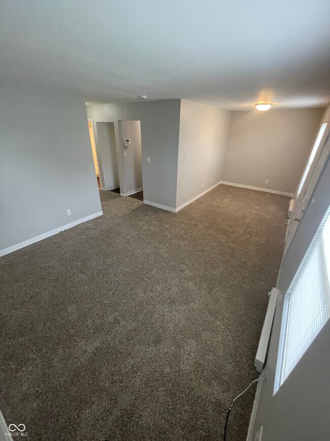 Photo - 2045 N Dearborn St