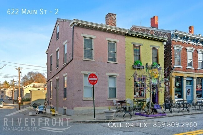 Photo - 622 Main St Unit 2