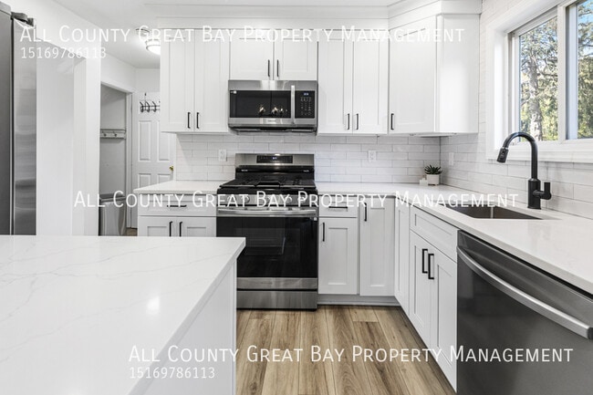 Photo - 921 Church St