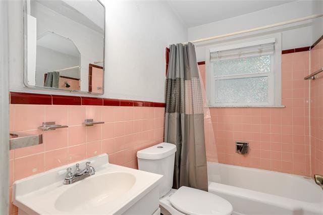 Photo - 5832 Locke Ave