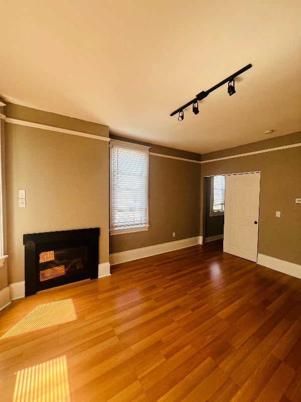 Photo - 312 E Olive Pl