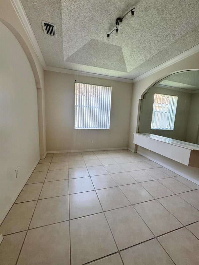 Photo - 10895 Fillmore Dr