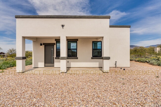 Building Photo - 13691 E Pocketknife Dr