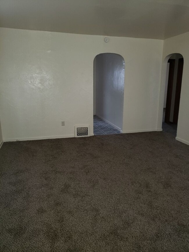 Photo - 2 Bedroom near McMillen Park