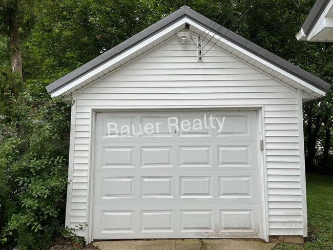 Photo - Charming 3 Bedroom Home