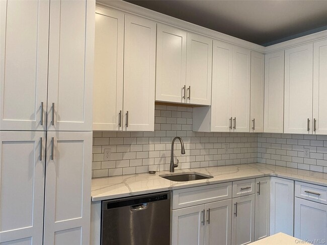 Photo - 840 Montauk Hwy Unidad 3C