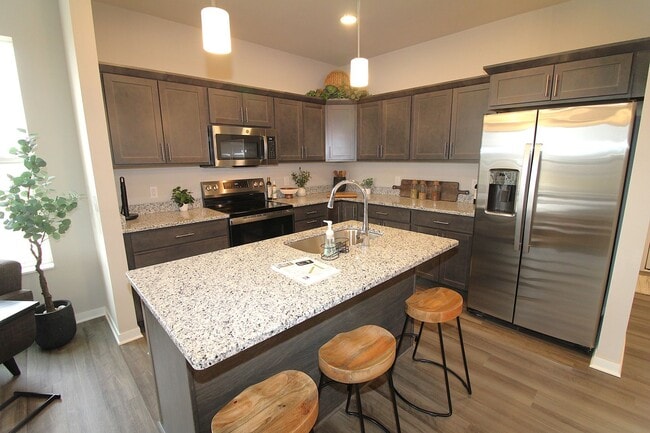 Building Photo - 4818 Suelo Rd Unit 4820