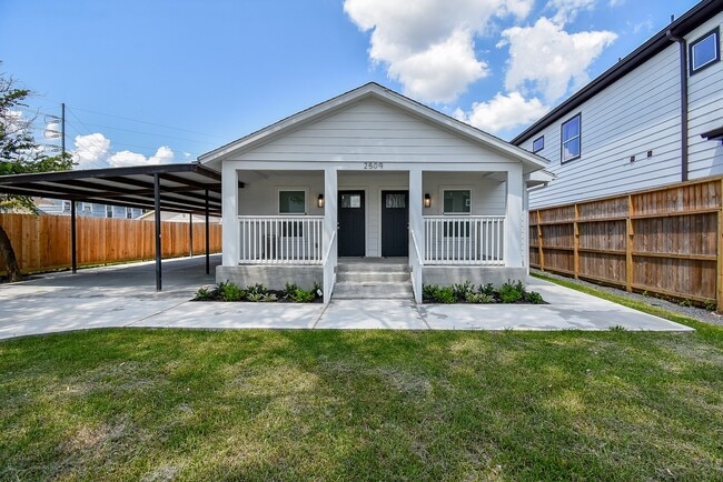 Photo - 2509 Terry St