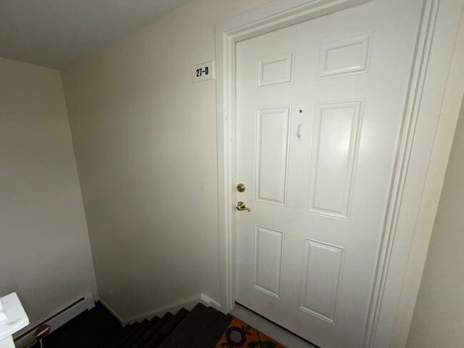 Photo - 27 Brewster Rd Unit APT D