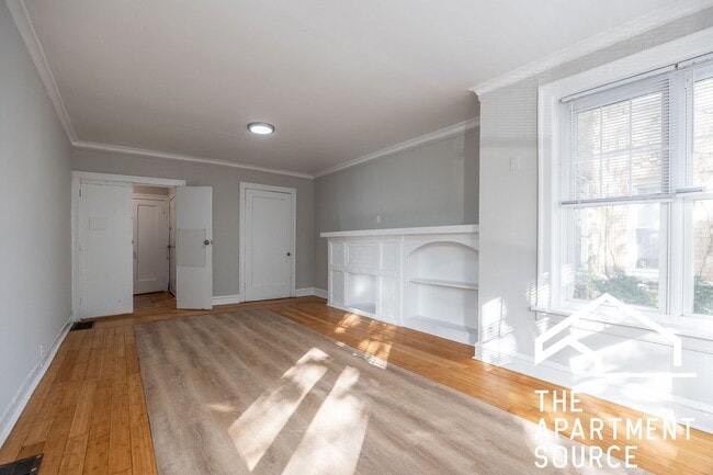 Photo - 6304 N Oakley Ave Unit 6304 North Oakley Ave