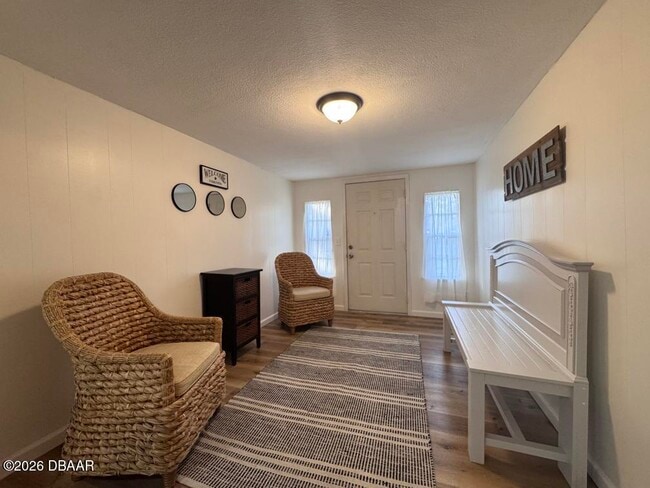 Photo - 607 Herbert St