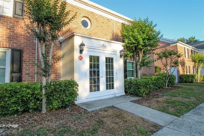 Building Photo - 13725 Juniper Blossom Dr Unit 202
