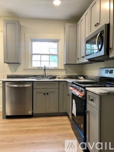 Photo - 2411 Woodmere Dr
