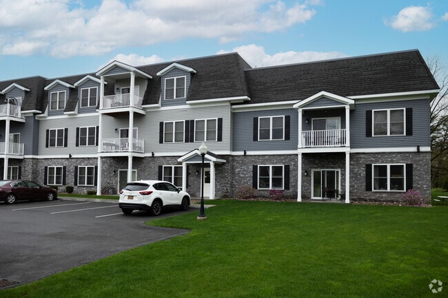 Photo - Nott’s Landing West