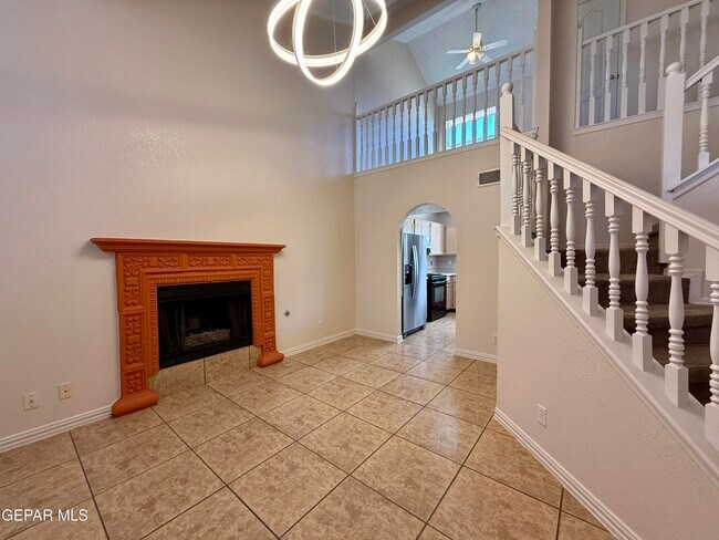 Photo - 7404 Luz De Lumbre Ave