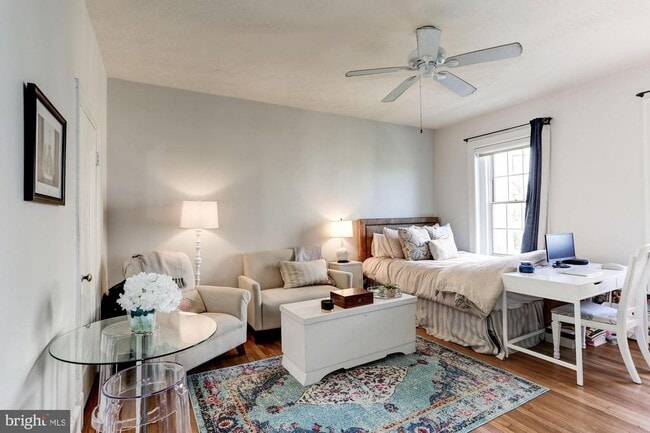 Photo - 2227 20th St NW Unidad 504