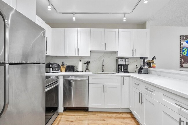 Photo - 600 Parkview Dr Unit 217